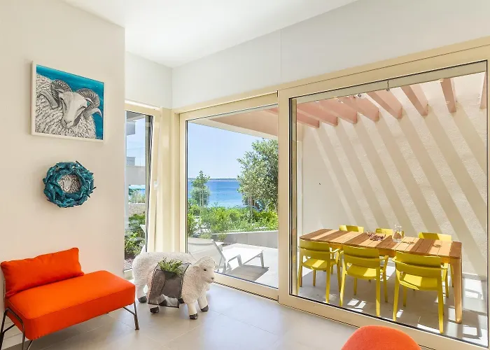 Дом отдыха Seaside House For Families With Children Mandre, Pag - 22603 *